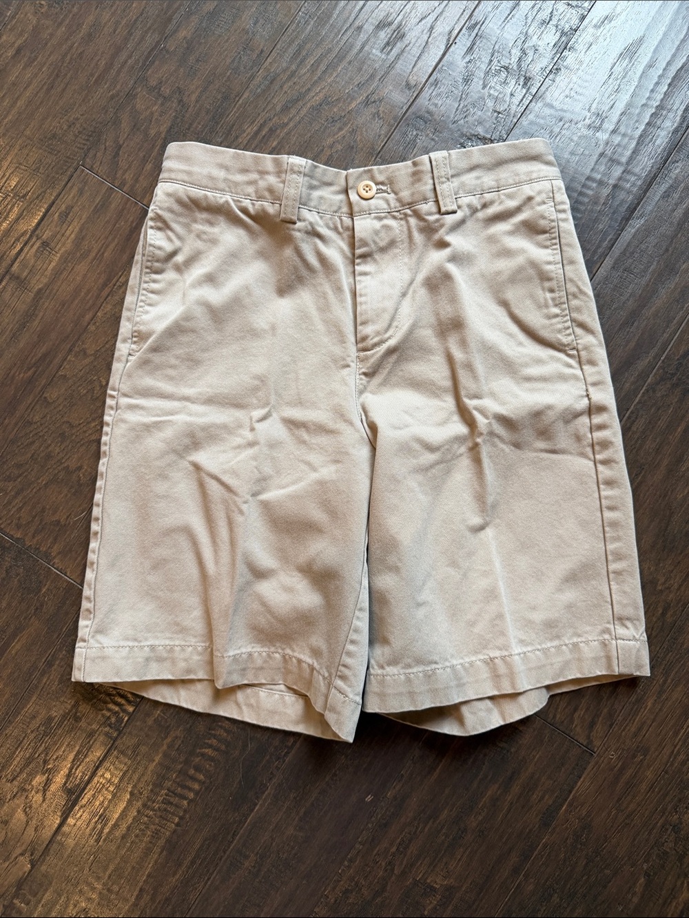 Vineyard Vines Boy’s Classic Khaki Shorts size 12